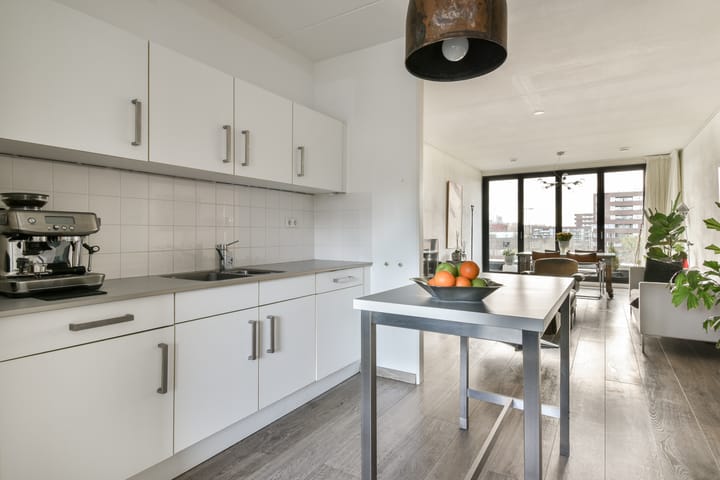 Foto 10 van Erich Salomonstraat 154