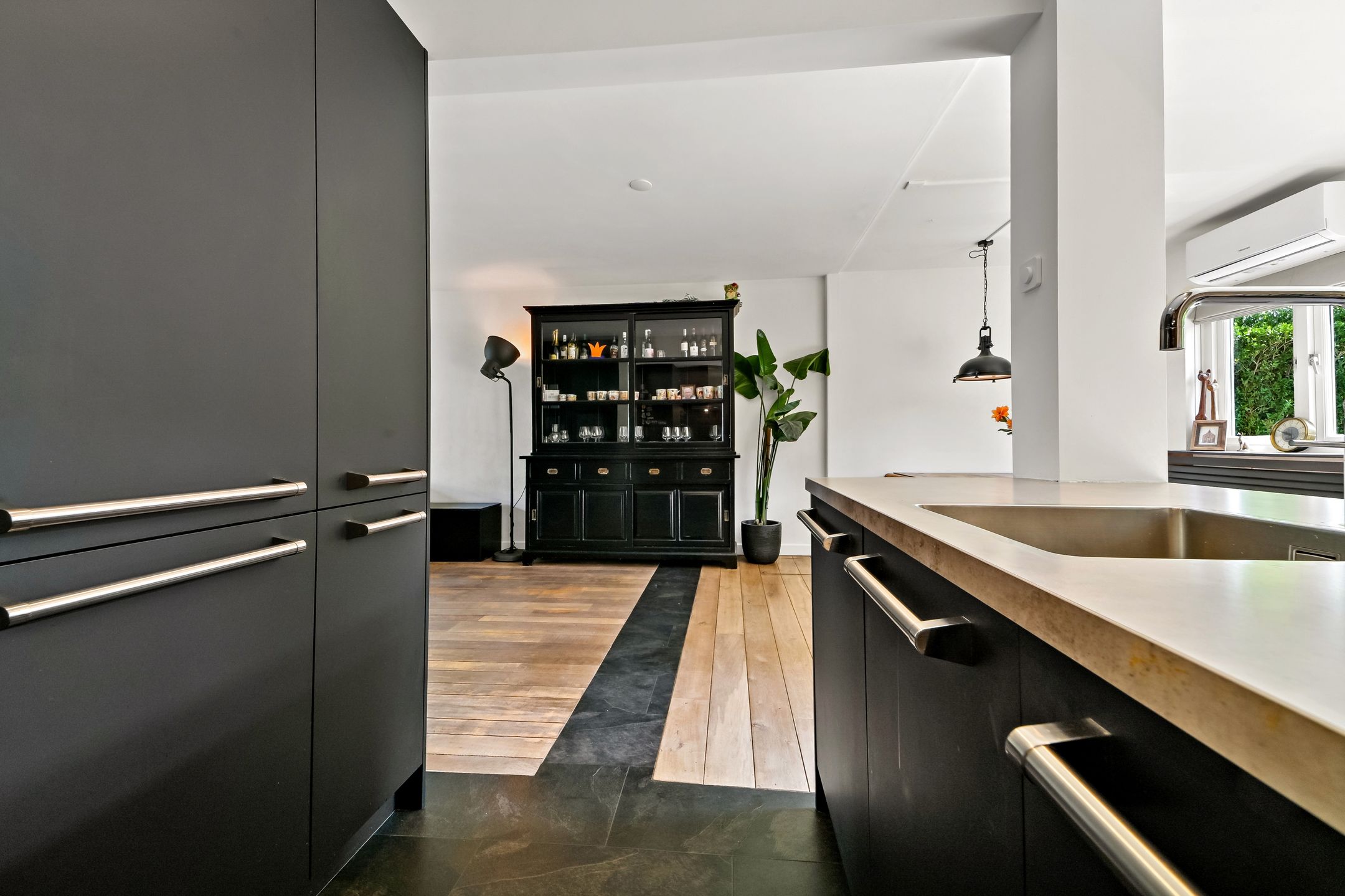 Foto 15 van Jan Sluytersstraat 8