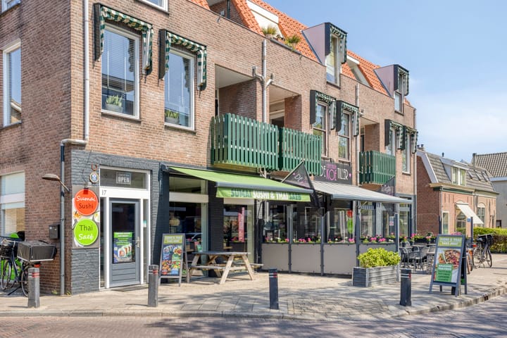 Foto 24 van Marktplein 9