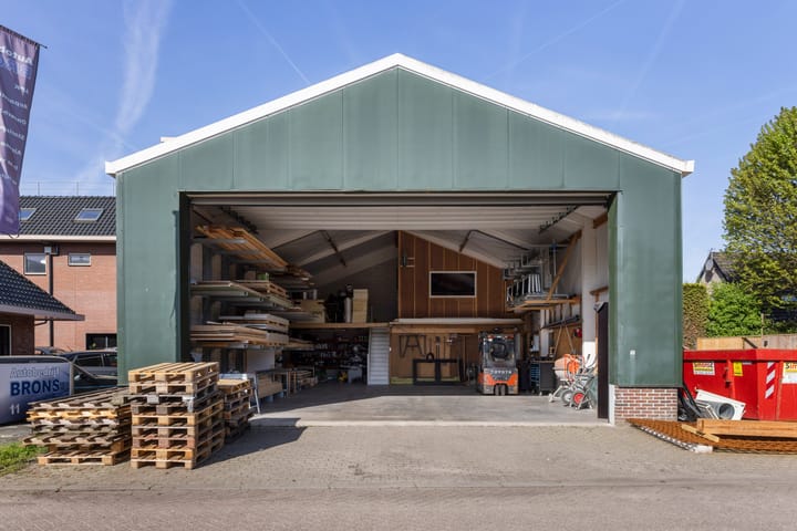 Foto 42 van Molenstraat 13