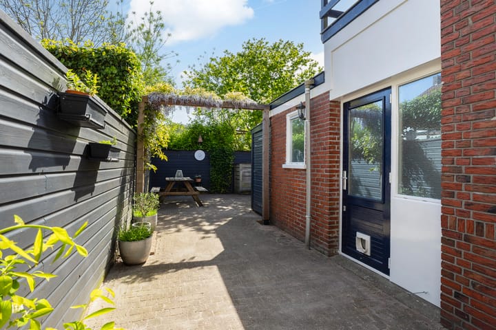 Foto 28 van Aert van der Neerstraat 29