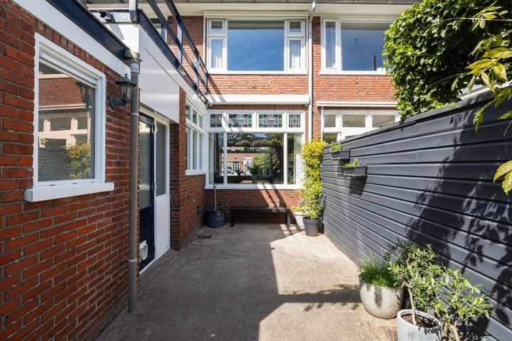 Foto 30 van Aert van der Neerstraat 29