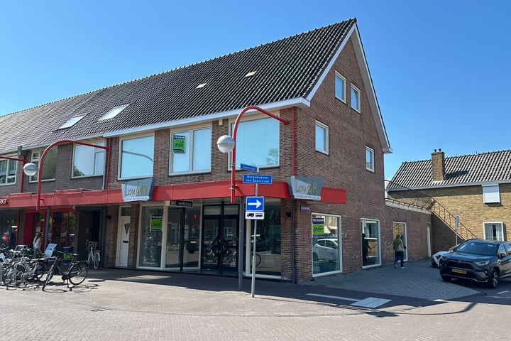 Burgemeester van Baarstraat 34, Volendam