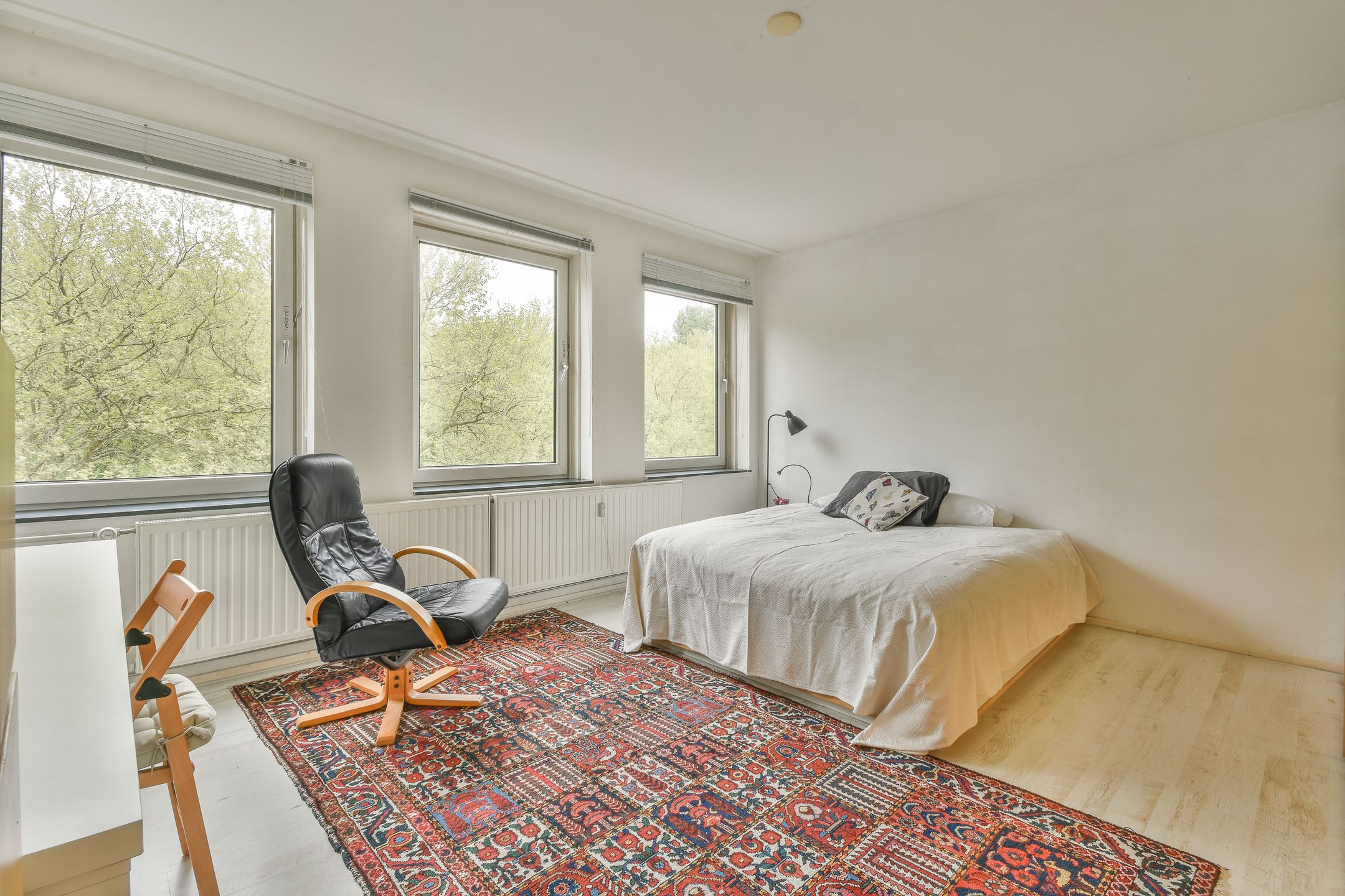 Photo 15 of Van Nijenrodeweg 12