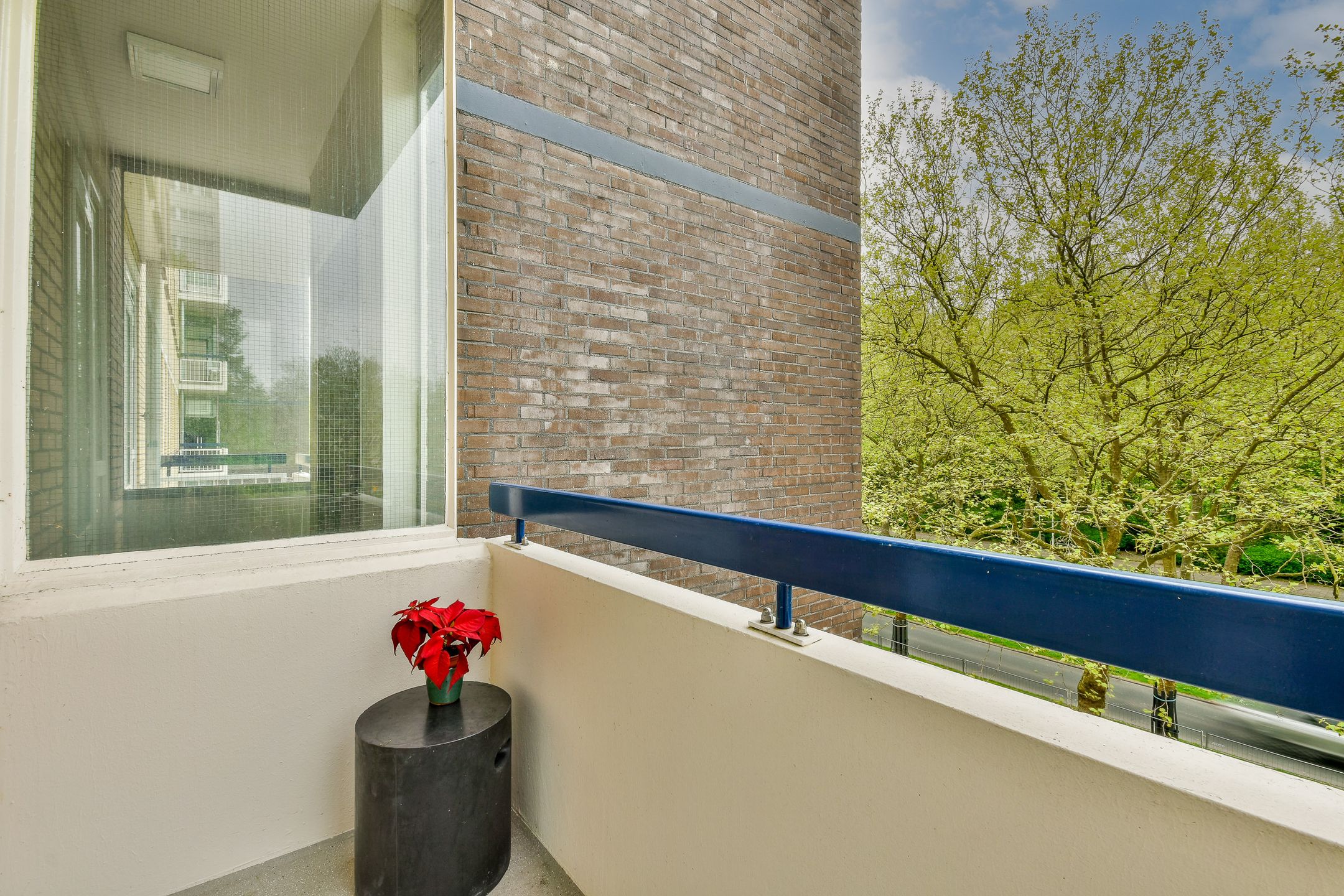 Photo 27 of Van Nijenrodeweg 12