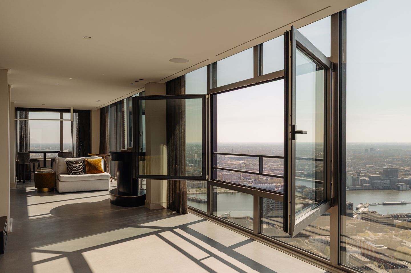 Foto 25 van Landverhuizersplein 149