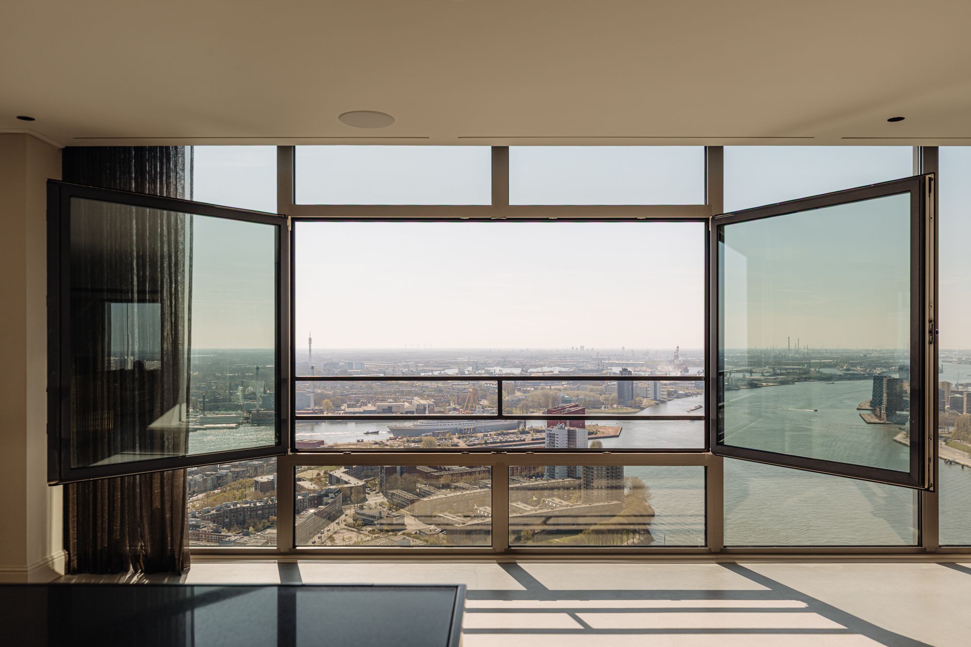 Foto 3 van Landverhuizersplein 149