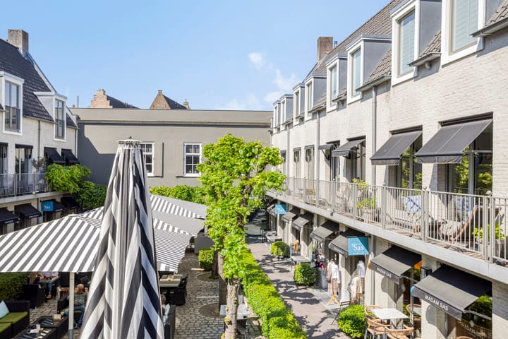 Foto 6 van t' Sas 28