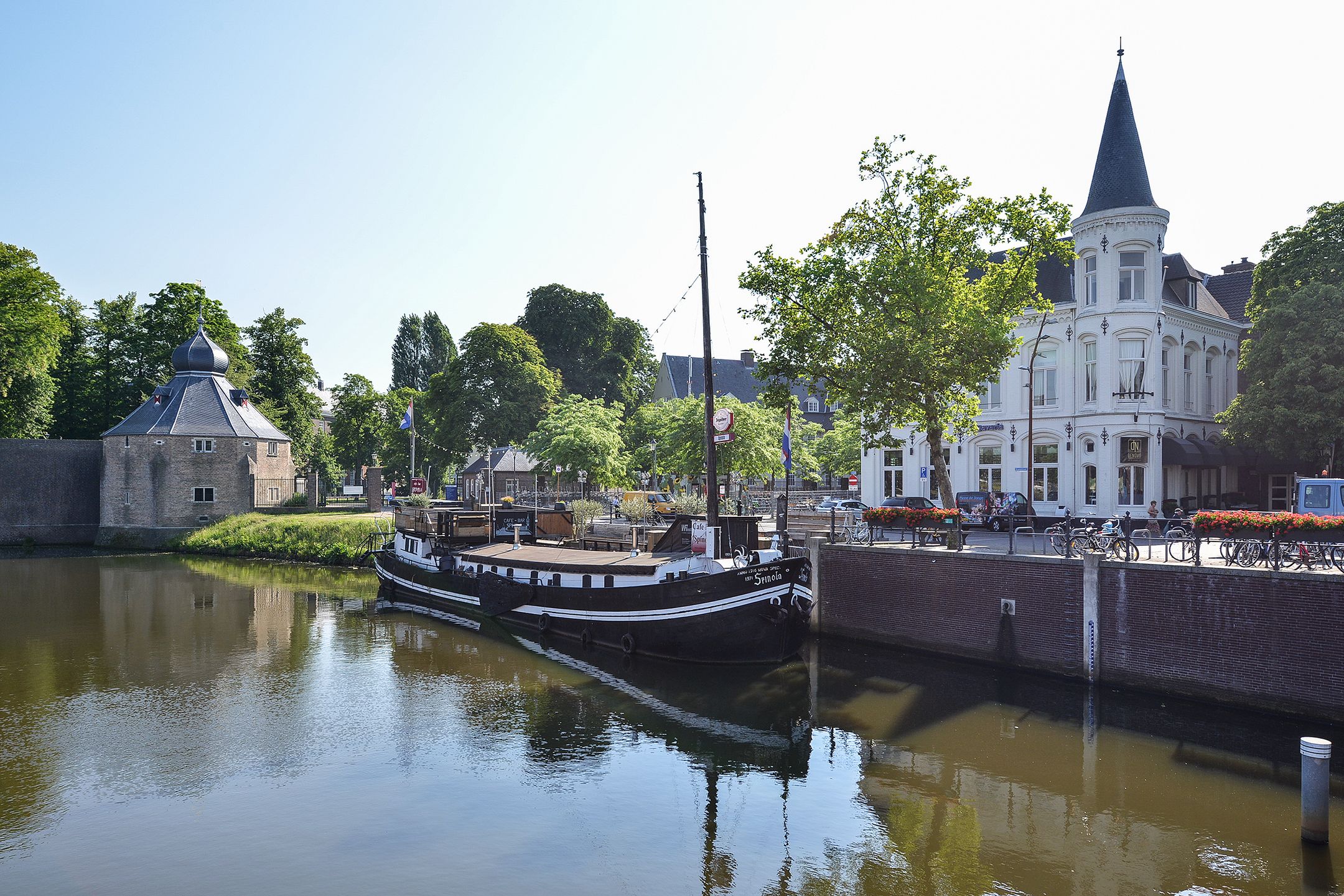 Foto 33 van t' Sas 28