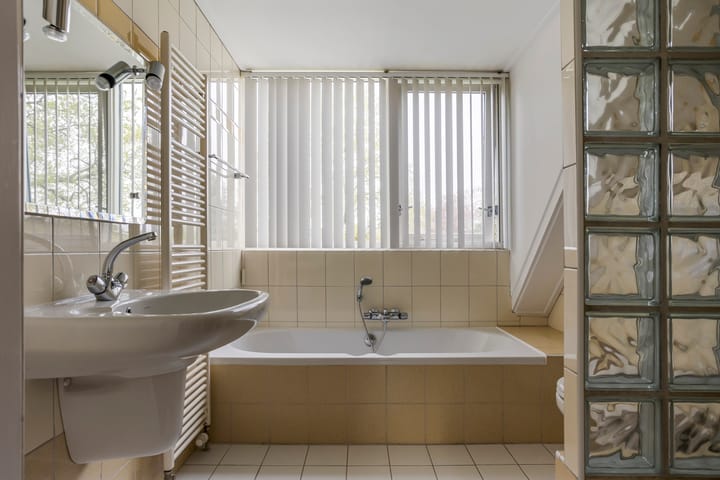 Photo 40 of Kanaalweg 32