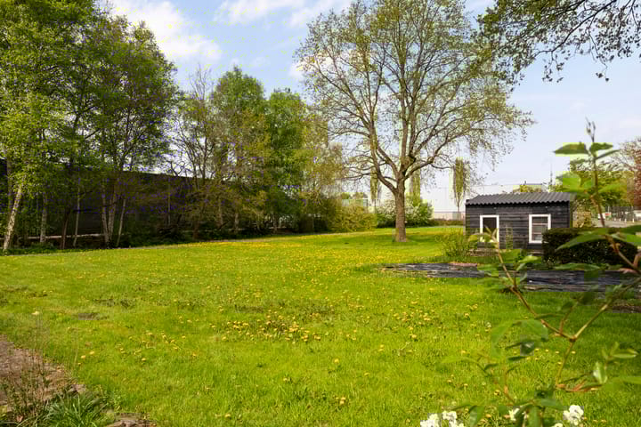 Photo 45 of Kanaalweg 32