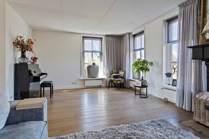 Foto 10 van Aengwirderweg 360