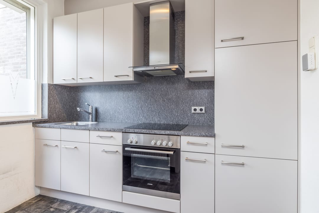 Photo 8 of Heiveldstraat 72