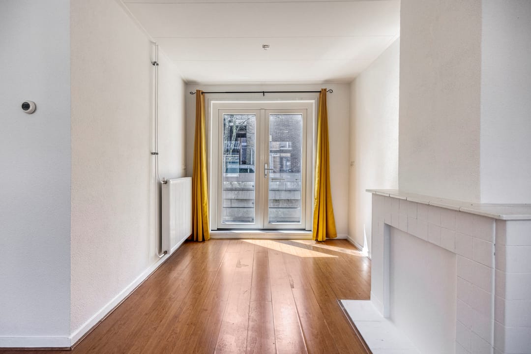 Photo 8 of Spuistraat 16-R