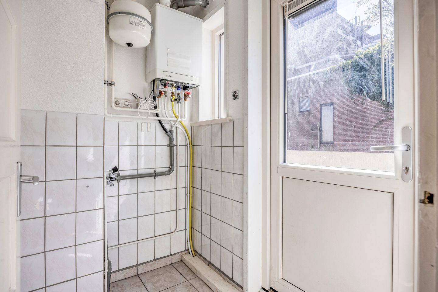 Photo 10 of Spuistraat 16-R