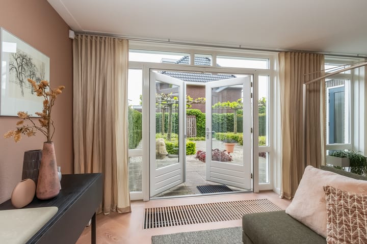 Foto 12 van Zonnebaarsweg 20