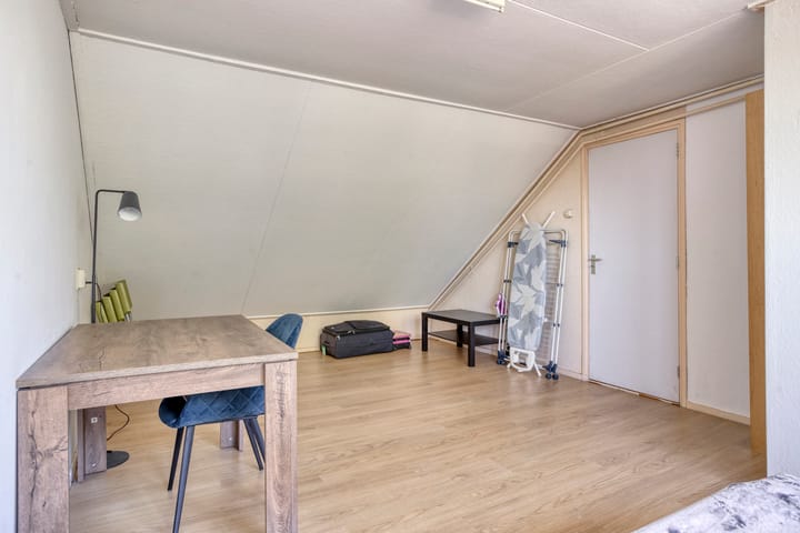 Foto 23 van Van Anrooijstraat 52