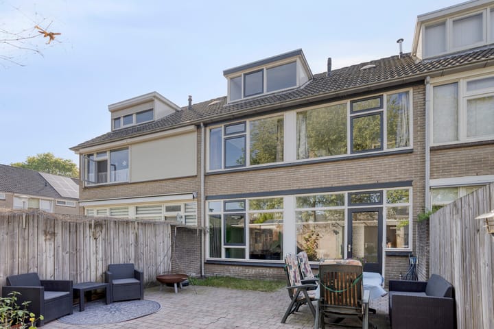 Foto 28 van Van Anrooijstraat 52