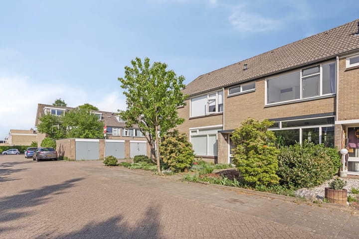 Foto 31 van Van Anrooijstraat 52