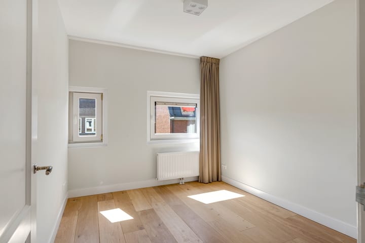 Photo 10 of Havenstraat 35-A1