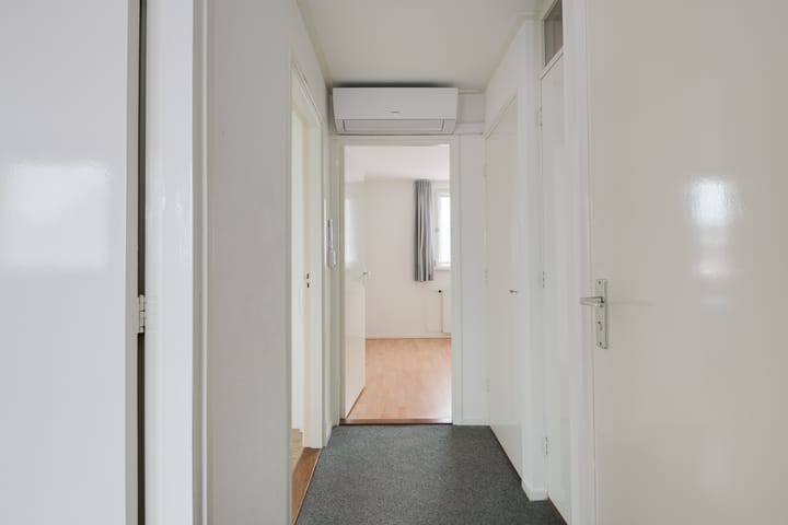 Foto 26 van Rogier van der Weydenstr 8