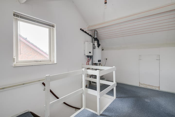 Foto 29 van Rogier van der Weydenstr 8