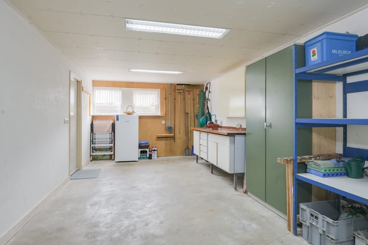 Foto 33 van Rogier van der Weydenstr 8