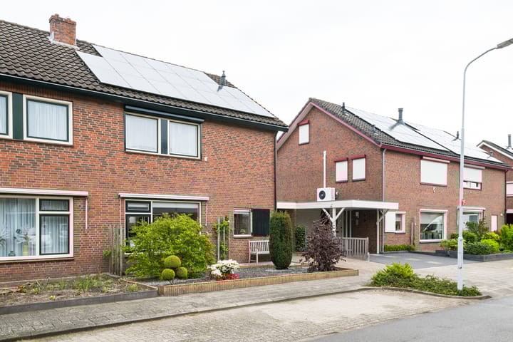 Foto 37 van Rogier van der Weydenstr 8