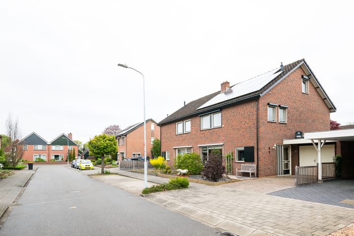 Foto 38 van Rogier van der Weydenstr 8