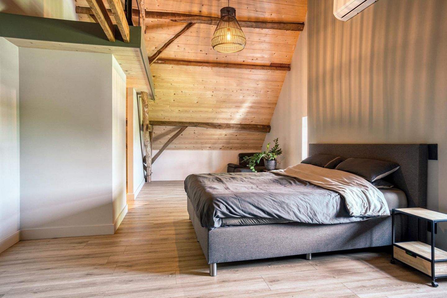 Photo 25 of Nieuwe Veldenweg 4