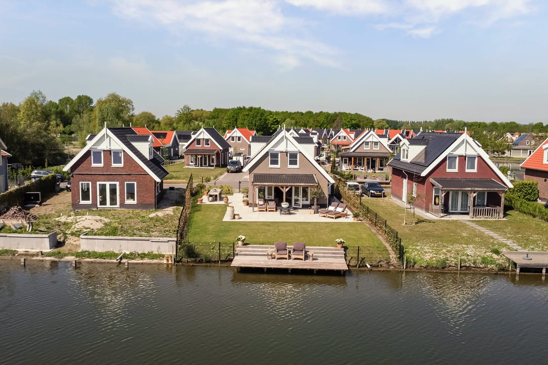 Photo 2 of Wevelsweg 144