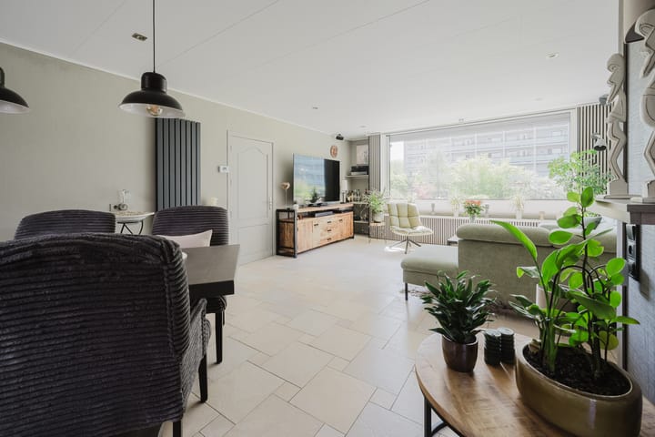 Photo 14 of Akeleistraat 11