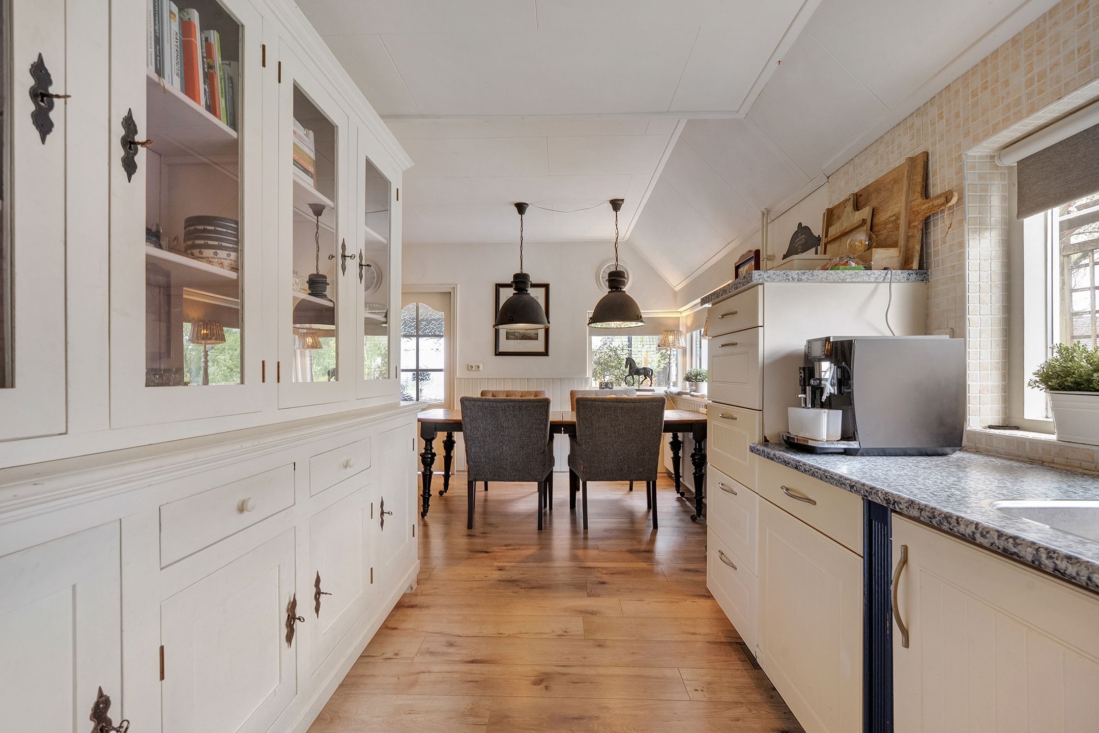 Foto 12 van Rheezerveenseweg 61