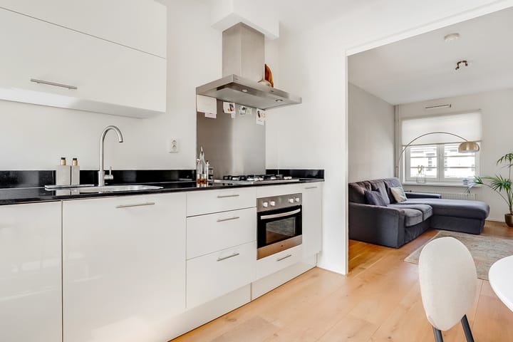 Foto 11 van Theseusstraat 16-2