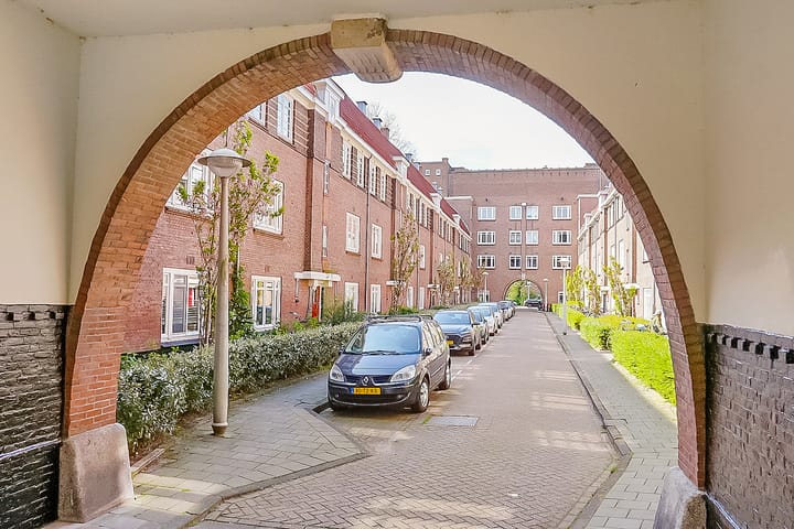 Foto 28 van Theseusstraat 16-2