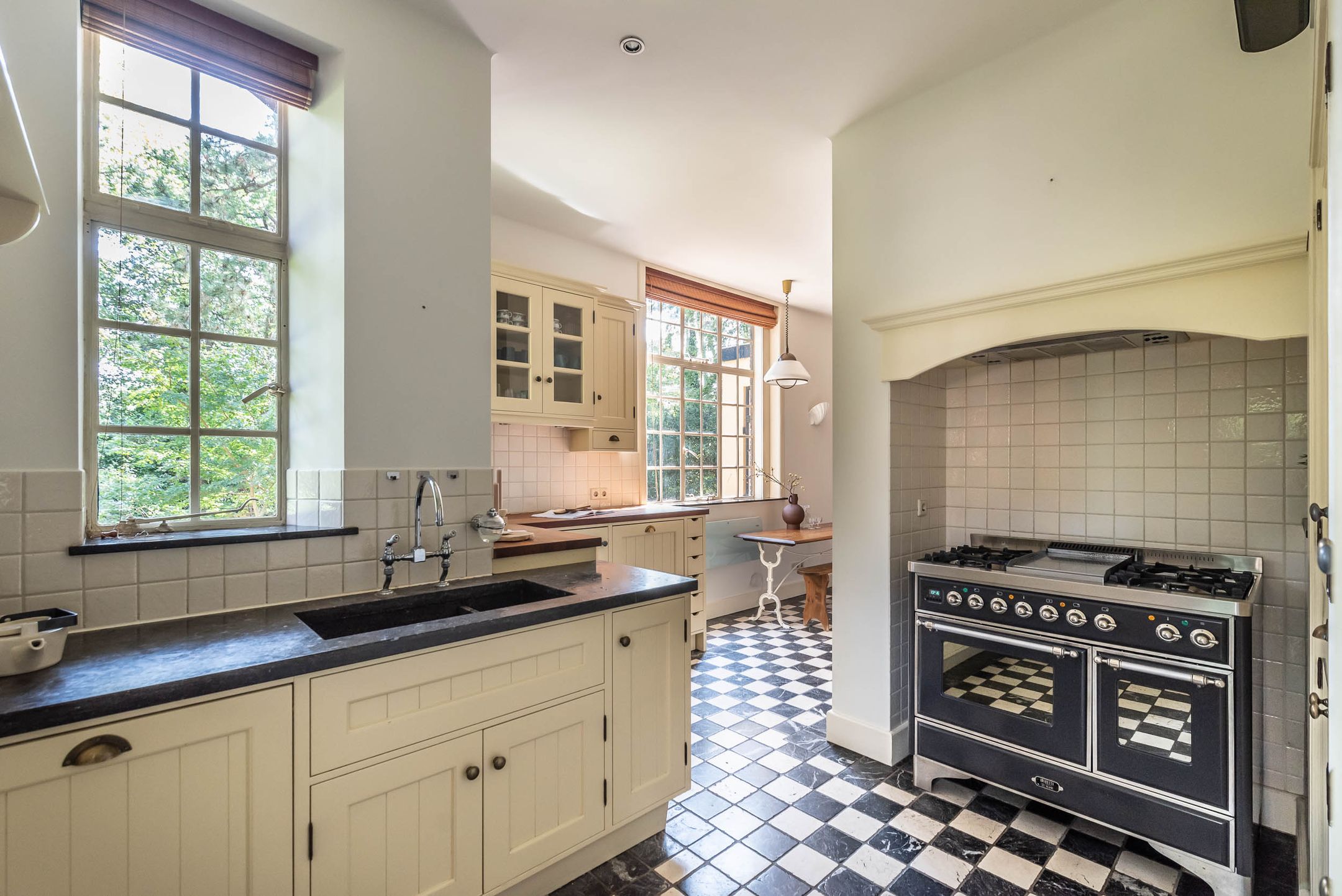 Foto 24 van Leeuwerikenlaan 10