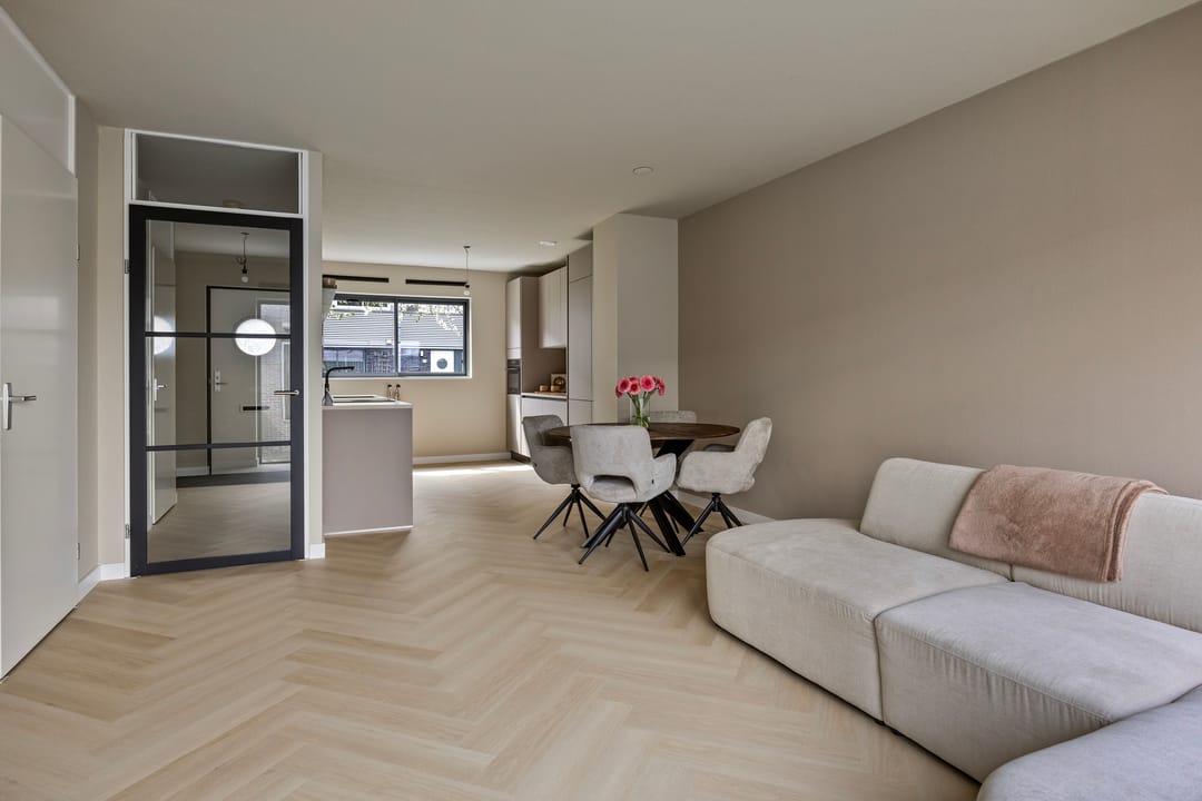 Foto 2 van Van der Voortvaart 13