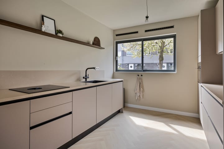 Foto 10 van Van der Voortvaart 13