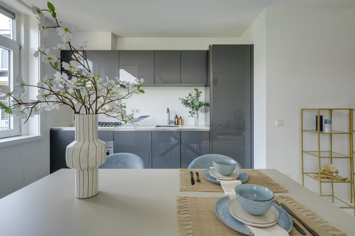 Photo 16 of Paramaribostraat 84-2