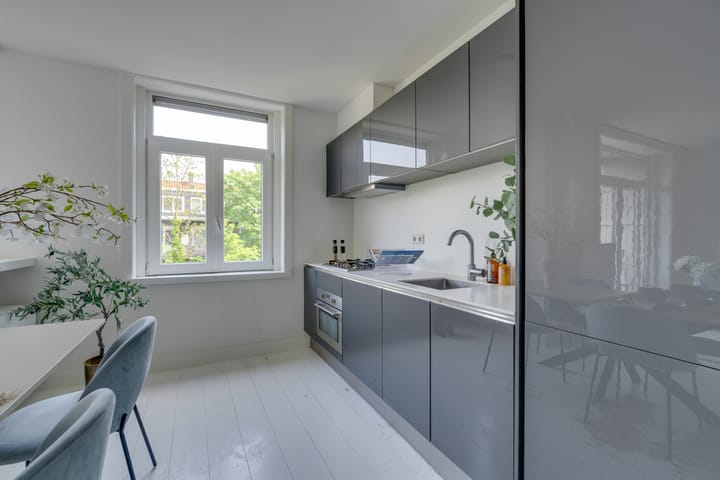 Photo 17 of Paramaribostraat 84-2