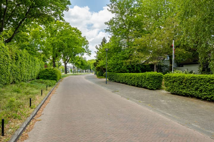 Foto 6 van Adriaan Oomenstraat 59