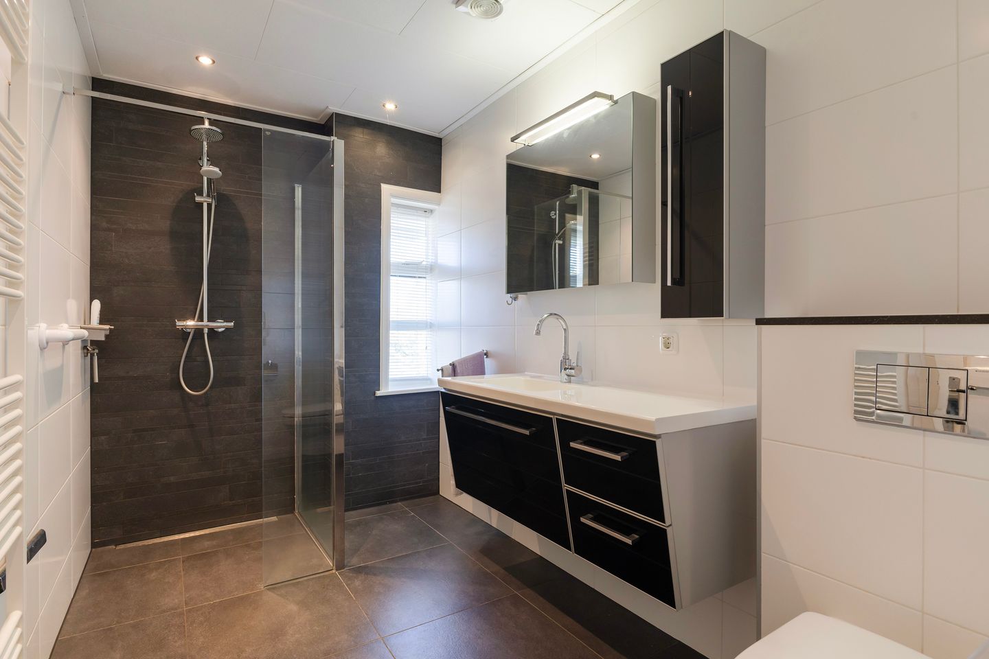 Foto 5 van Mr. P.J. Troelstraweg 127