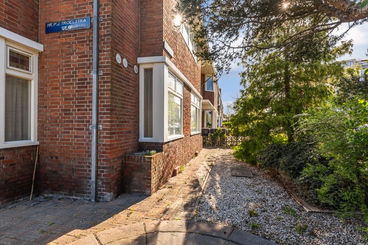 Foto 11 van Mr. P.J. Troelstraweg 127