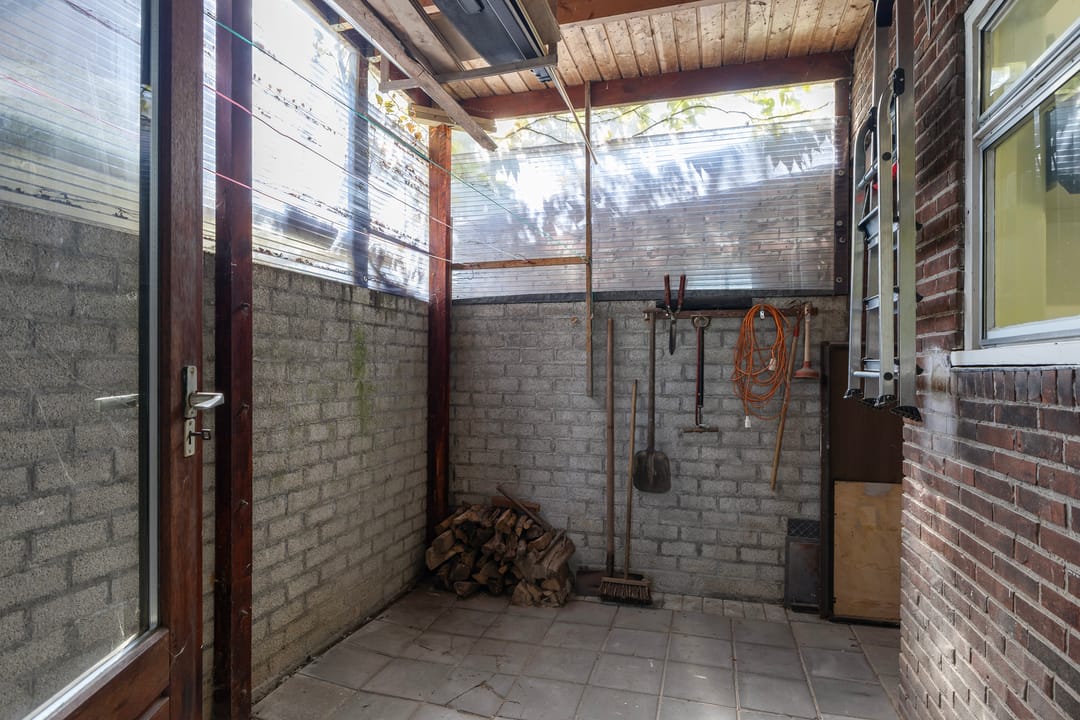 Foto 32 van Mr. P.J. Troelstraweg 127