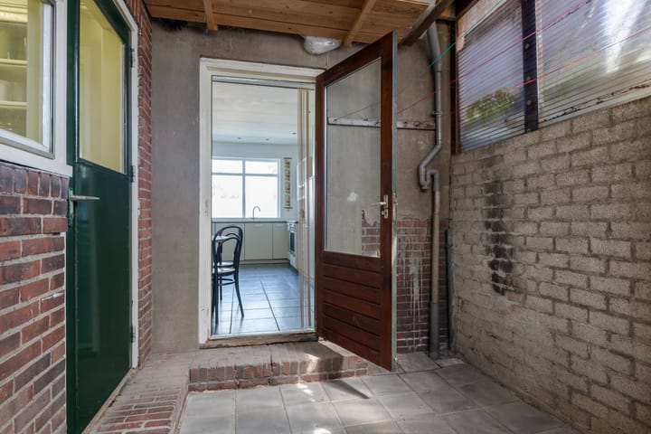 Foto 33 van Mr. P.J. Troelstraweg 127