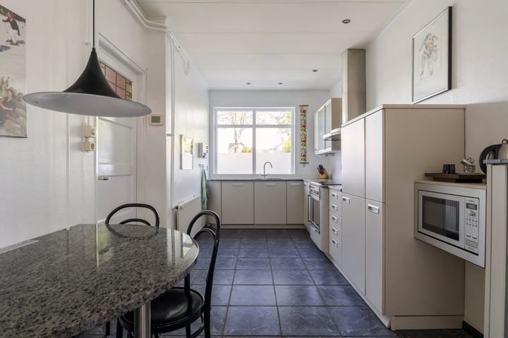 Foto 29 van Mr. P.J. Troelstraweg 127