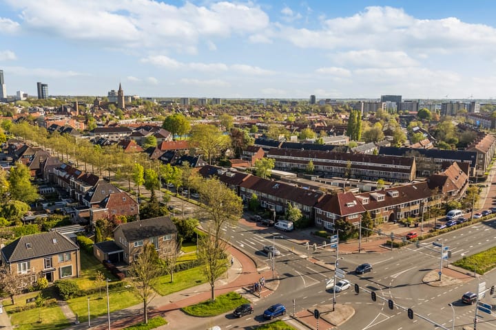 Foto 60 van Mr. P.J. Troelstraweg 127