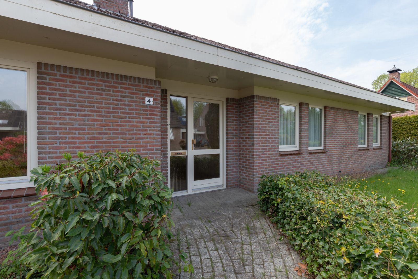 Photo 6 of Voeghouten 4