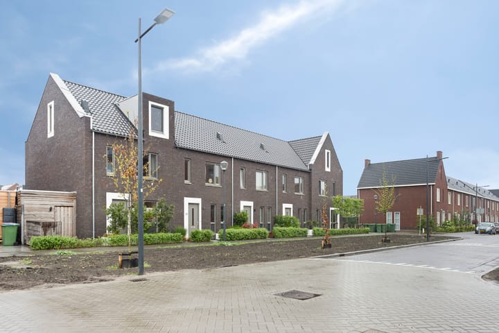 Foto 47 van Burgemeester Verdaasdonkstraat 37-A