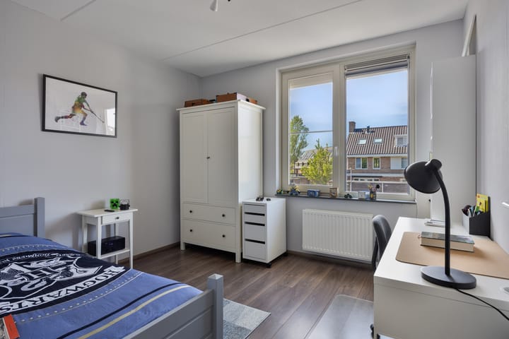 Photo 27 of Veersemeerstraat 21